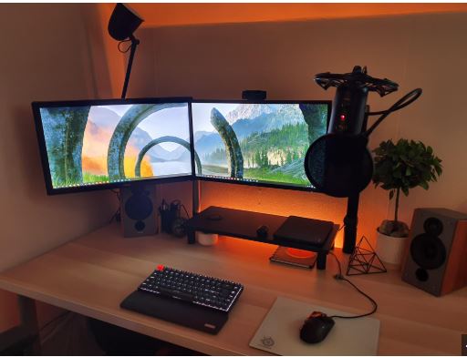 Top 5 Accessories for your Desk